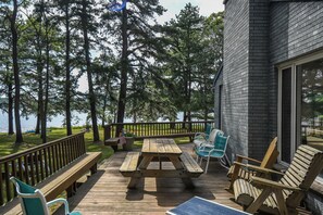 House, Multiple Beds, Fireplace | Balcony