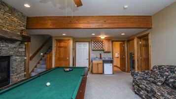 4 bedrooms, free WiFi, bed sheets