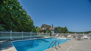 Pool - Moonrise Retreat 4 Bedroom House (Swanton)