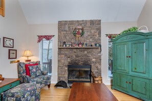 House, Multiple Beds, Hot Tub, Mountain View