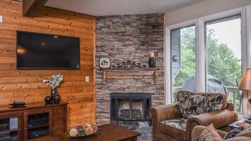 Flat-screen TV, fireplace