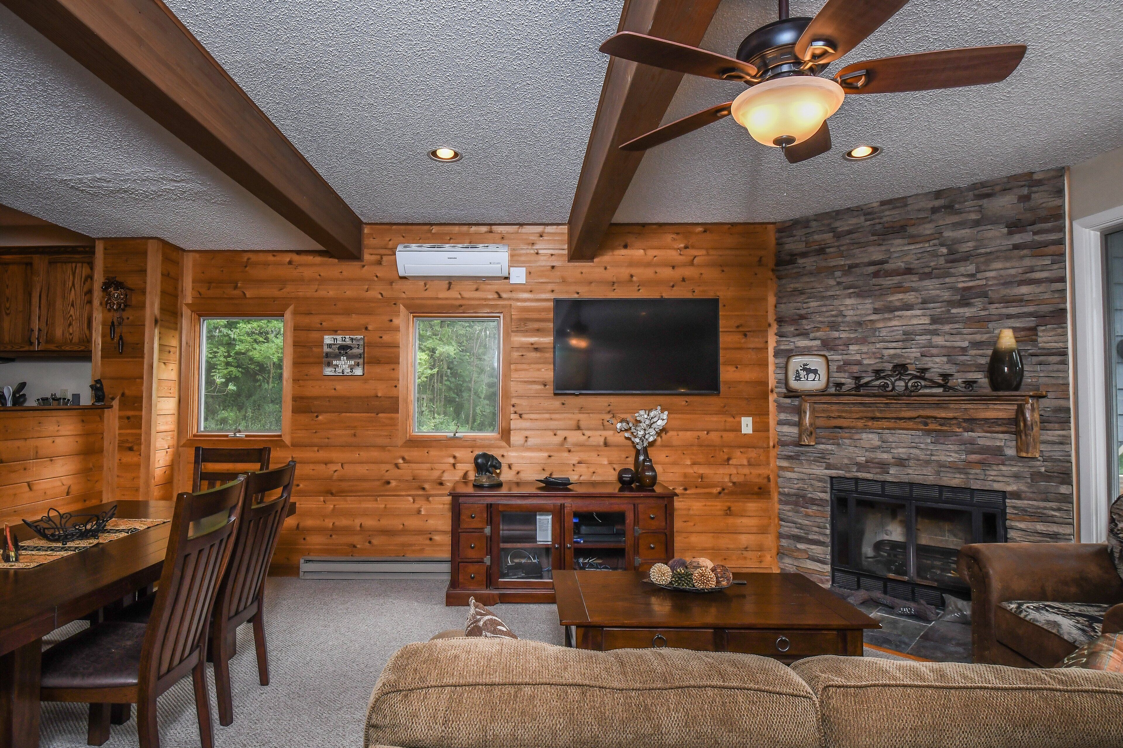 Flat-screen TV, fireplace