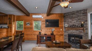 Flat-screen TV, fireplace