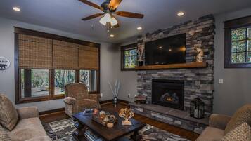 House, Multiple Beds, Hot Tub, Mountain View | View from room