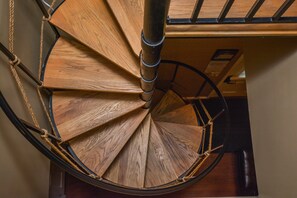 Interior - Loft of Luxury 2 Bedroom Townhome (Oakland)