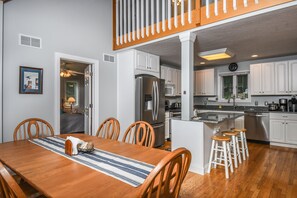 House, Multiple Beds, Hot Tub, Partial Sea View | Private kitchen