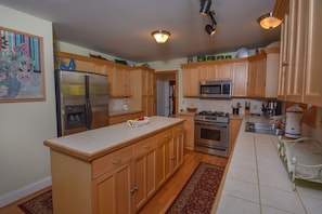 Private kitchen - La Dolce Vita 6 Bedroom House (Swanton)