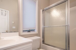 House, Multiple Beds, Fireplace | Bathroom | Towels