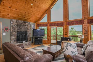 House, Multiple Beds, Hot Tub | Living room | TV, fireplace