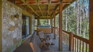 Casa, letti multipli, idromassaggio | Balcone