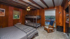 Casa, varias camas, hidromasaje | 3 habitaciones, wifi gratis y ropa de cama