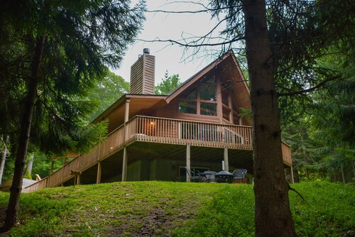 Bear Mountain Lodge 4 Bedroom House