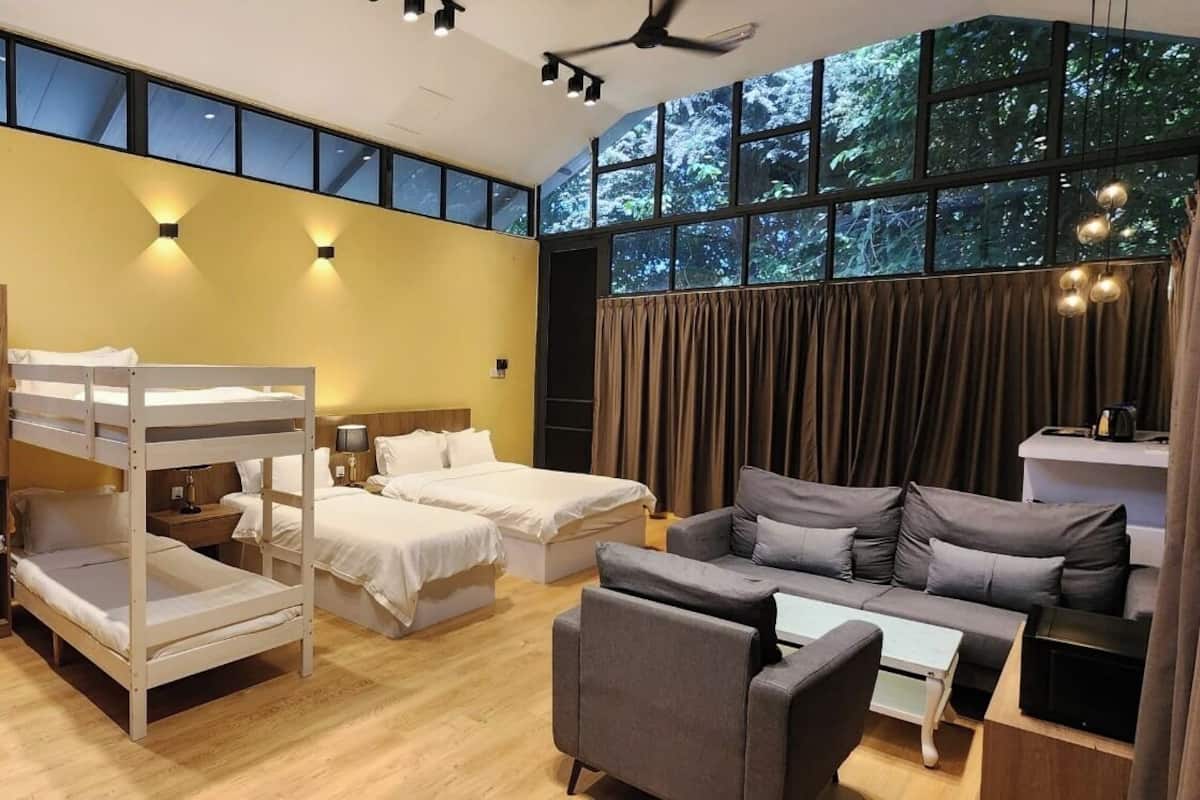 Chalet (5 Pax)