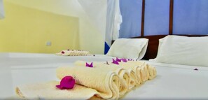 Minibar, in-room safe, desk, blackout drapes - The Nungwi Inn Hotel (Nungwi)