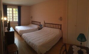Quadruple Room, 2 Double Beds, Non Smoking | 1 bedroom, individually decorated, individually furnished - Mimat'hôtel (Mende)