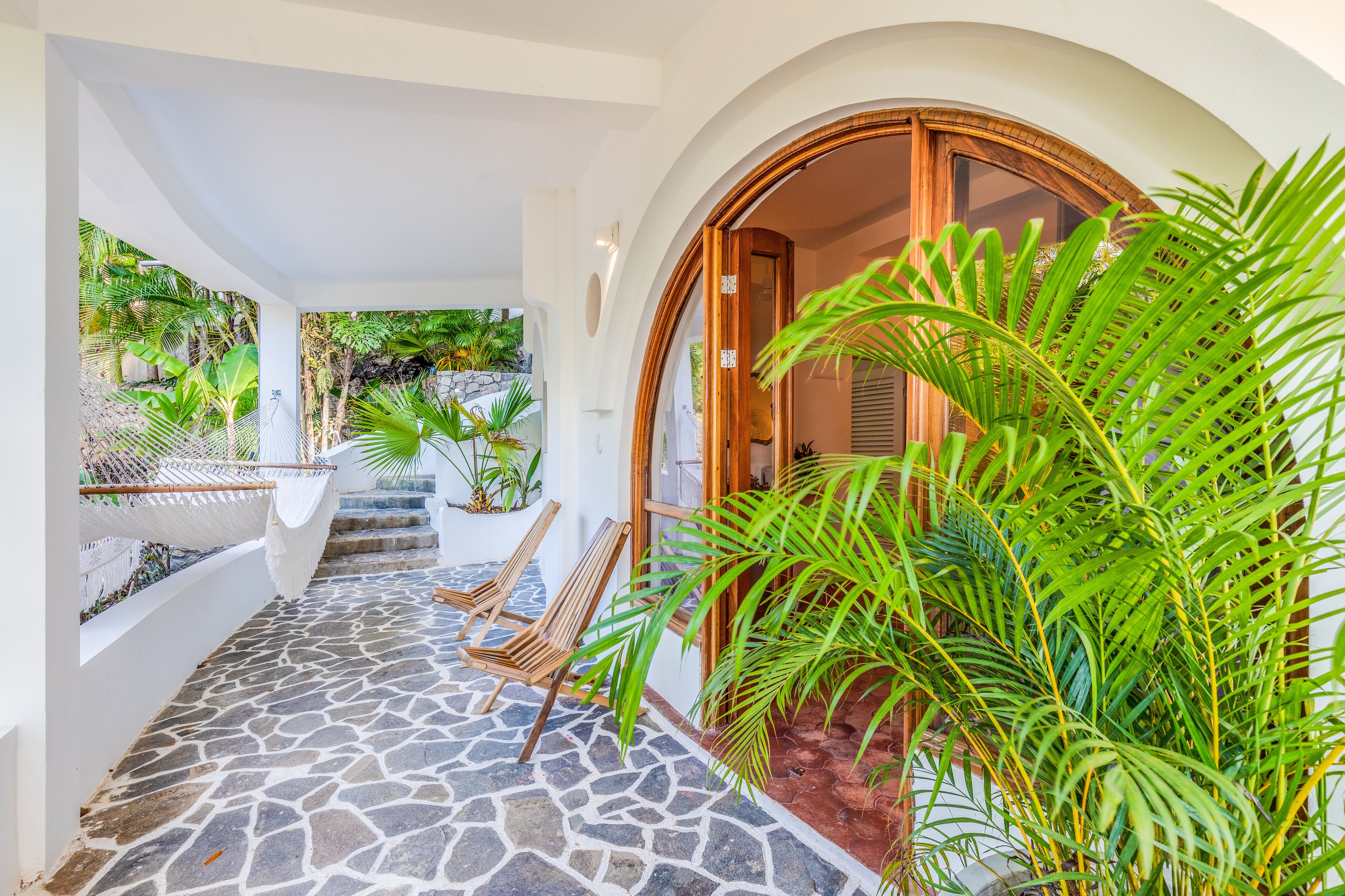 Beachfront Queen Room with Sea View | Terrasse/Patio