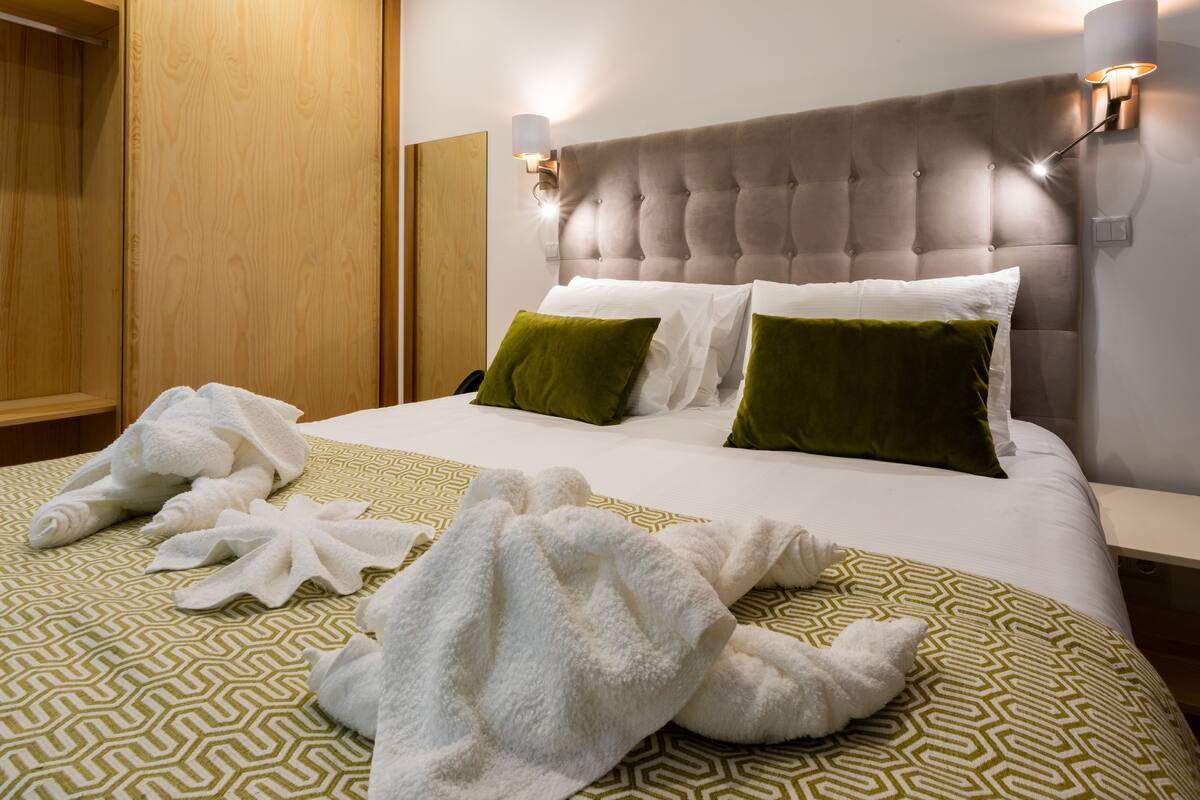 superior room, ocean view (06) | 1 bedroom, premium bedding, down duvets, minibar