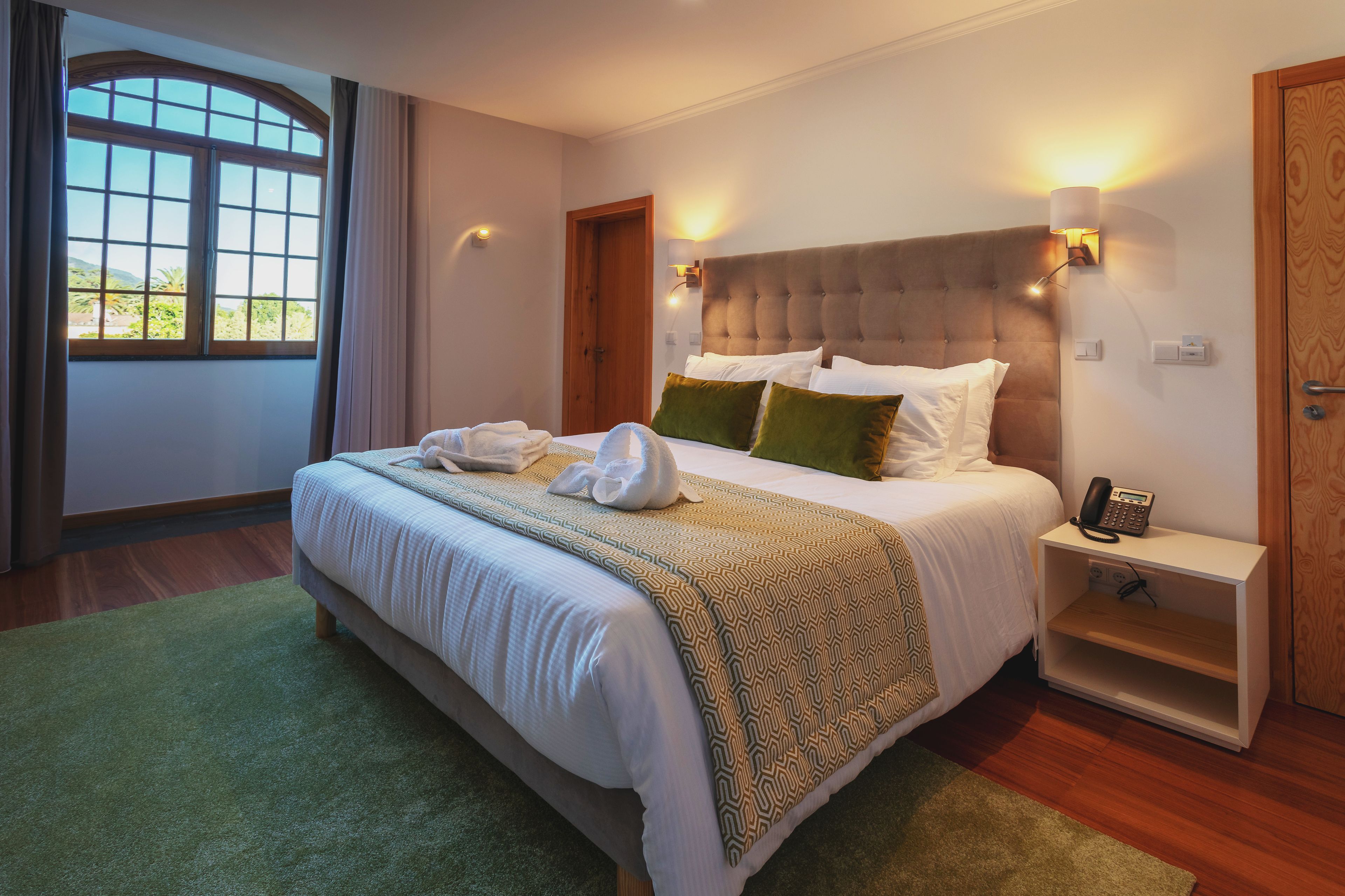 Superior Room (01) | Premium bedding, down comforters, minibar, in-room safe