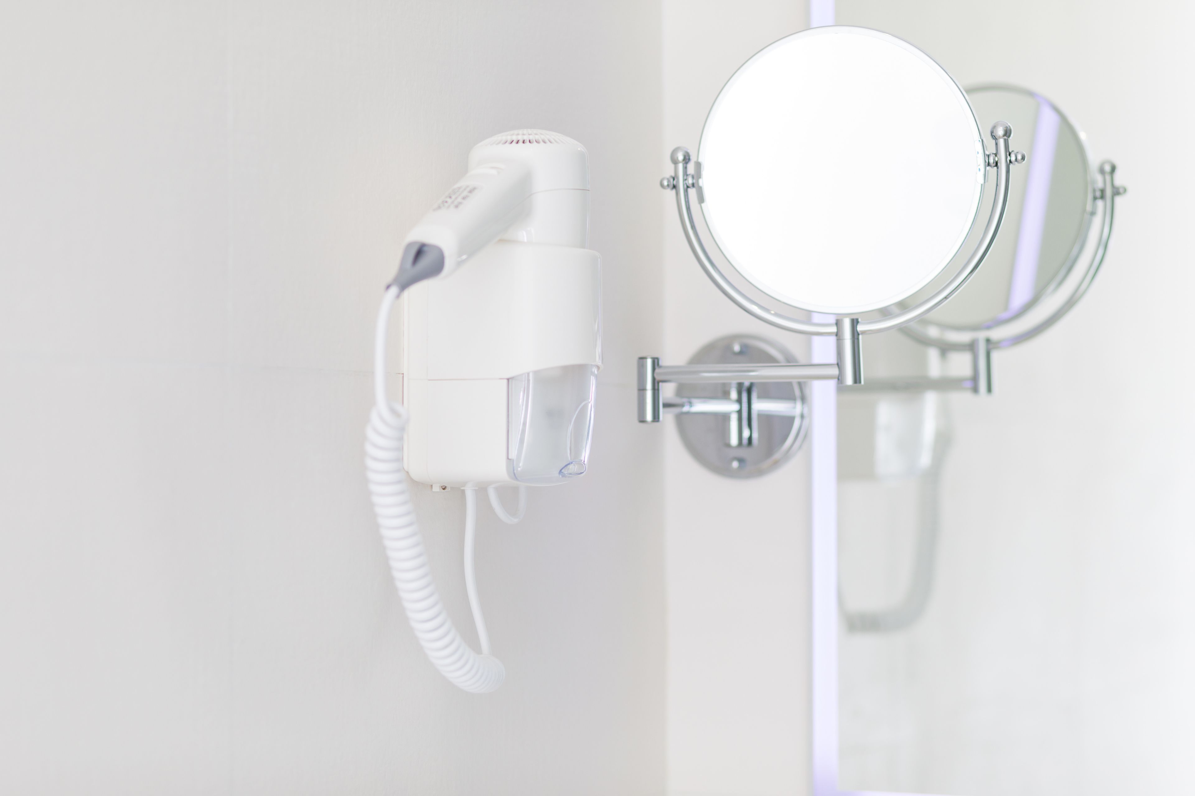 superior room (01) | bathroom amenities | shower, free toiletries, hair dryer, bathrobes