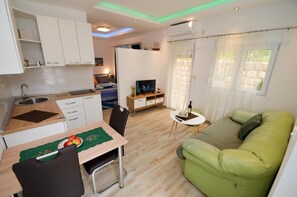 Flat-screen TV - The Sea Coast - Adults Only (Kotor)