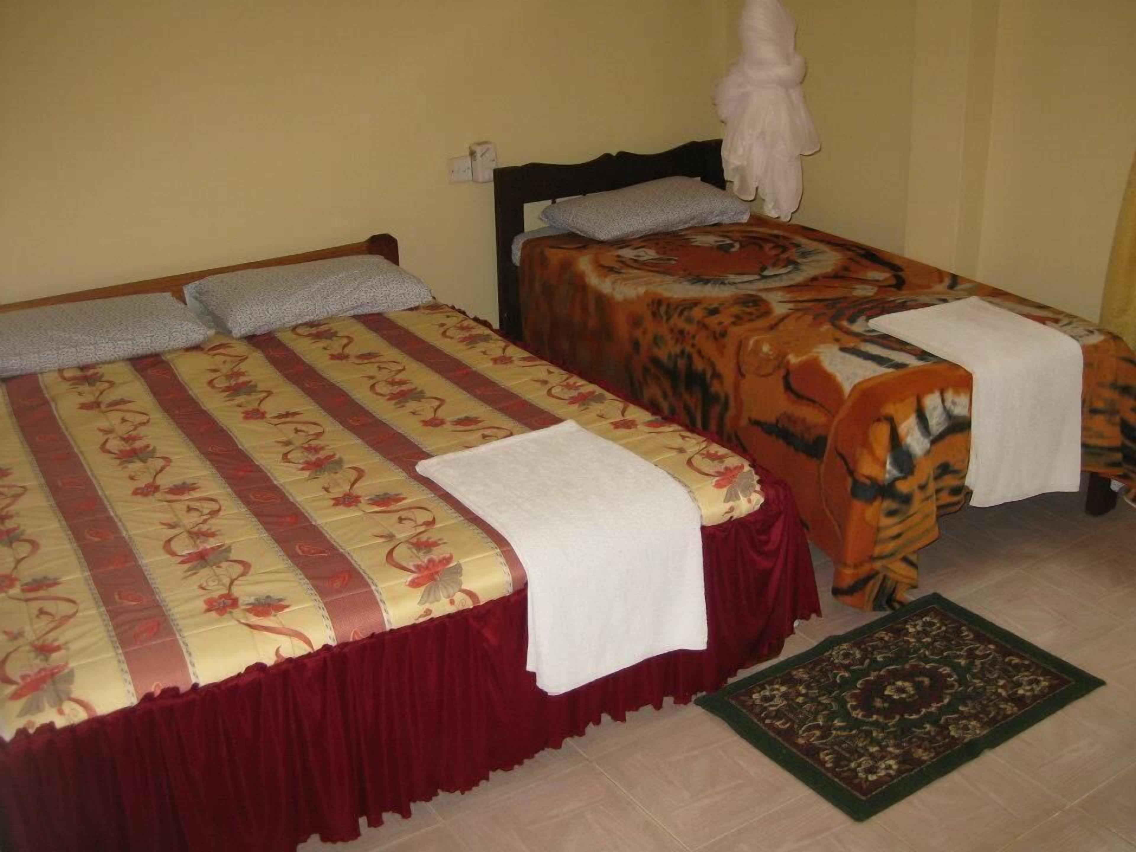 Premium bedding, desk, free WiFi, bed sheets
