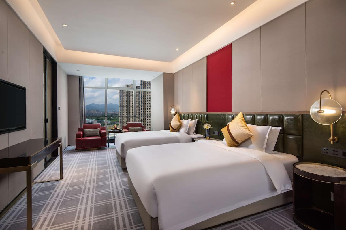 Minibar, in-room safe, desk, blackout curtains