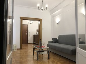 Apartment | Living area | LED TV
