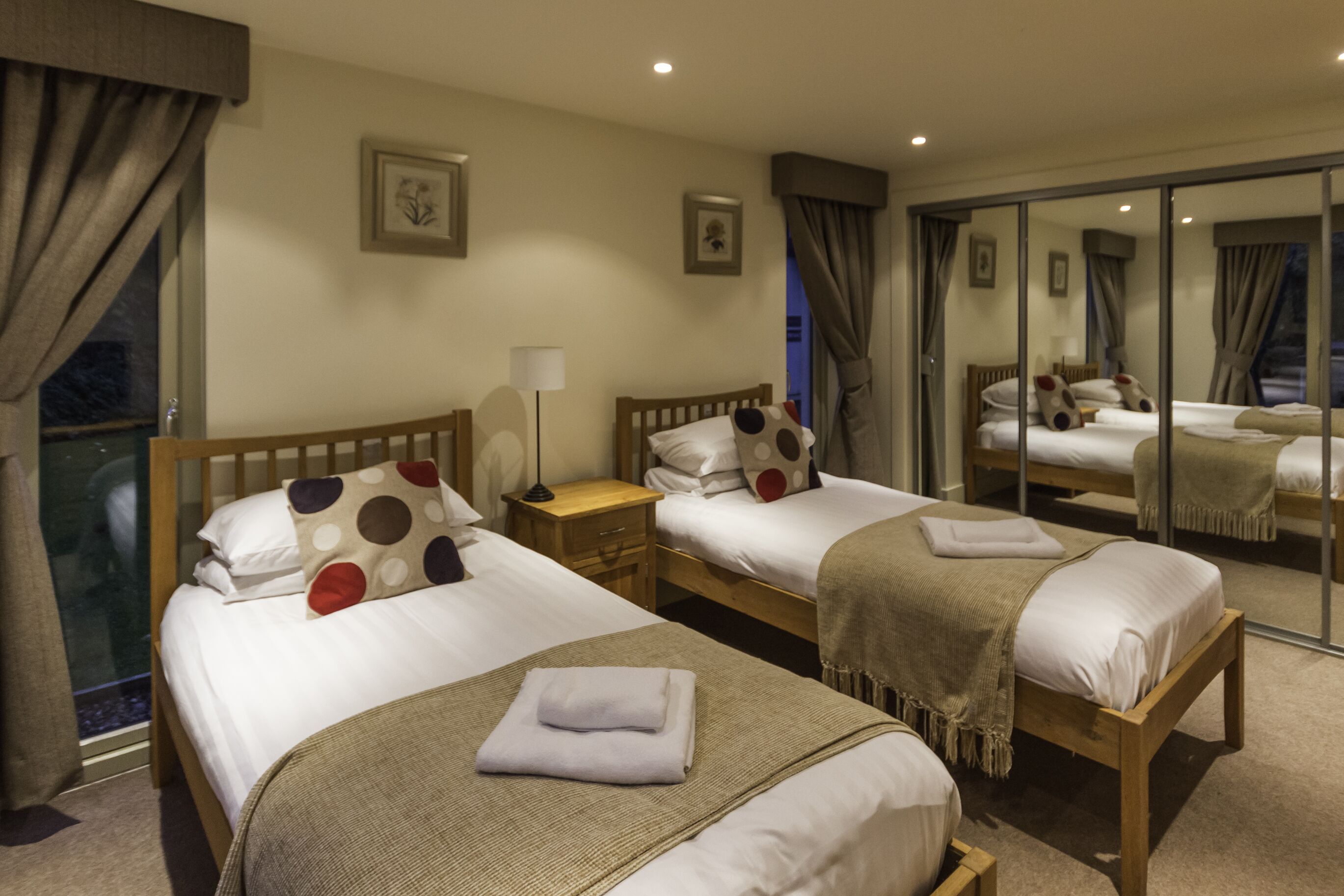 SKIBO LODGE - NO PETS ALLOWED | 高級寢具、獨特裝潢、布置獨特、床單