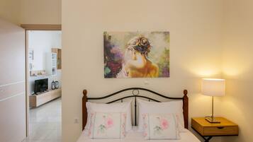 1 chambre, chambres insonorisées, fer et planche à repasser