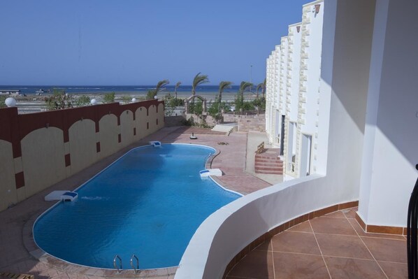 Utomhuspool