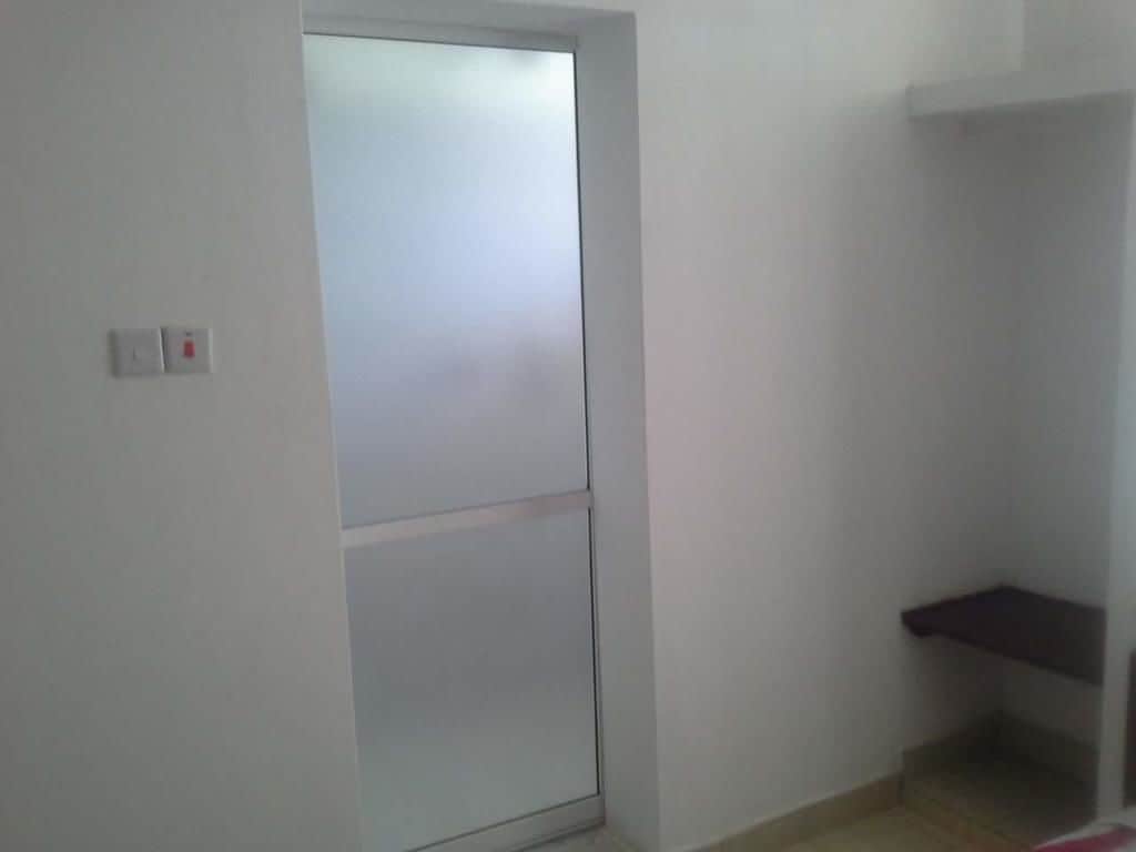 standard double room, non smoking | bathroom | shower, free toiletries, slippers, towels