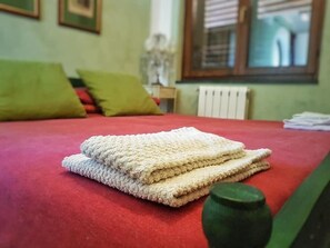 Doppelzimmer, Bergblick (Private External Bathroom)