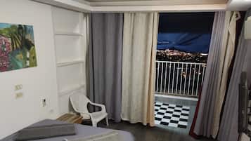 Exclusive Apartment, Bay View | City view