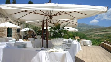 Espace banquet en plein air
