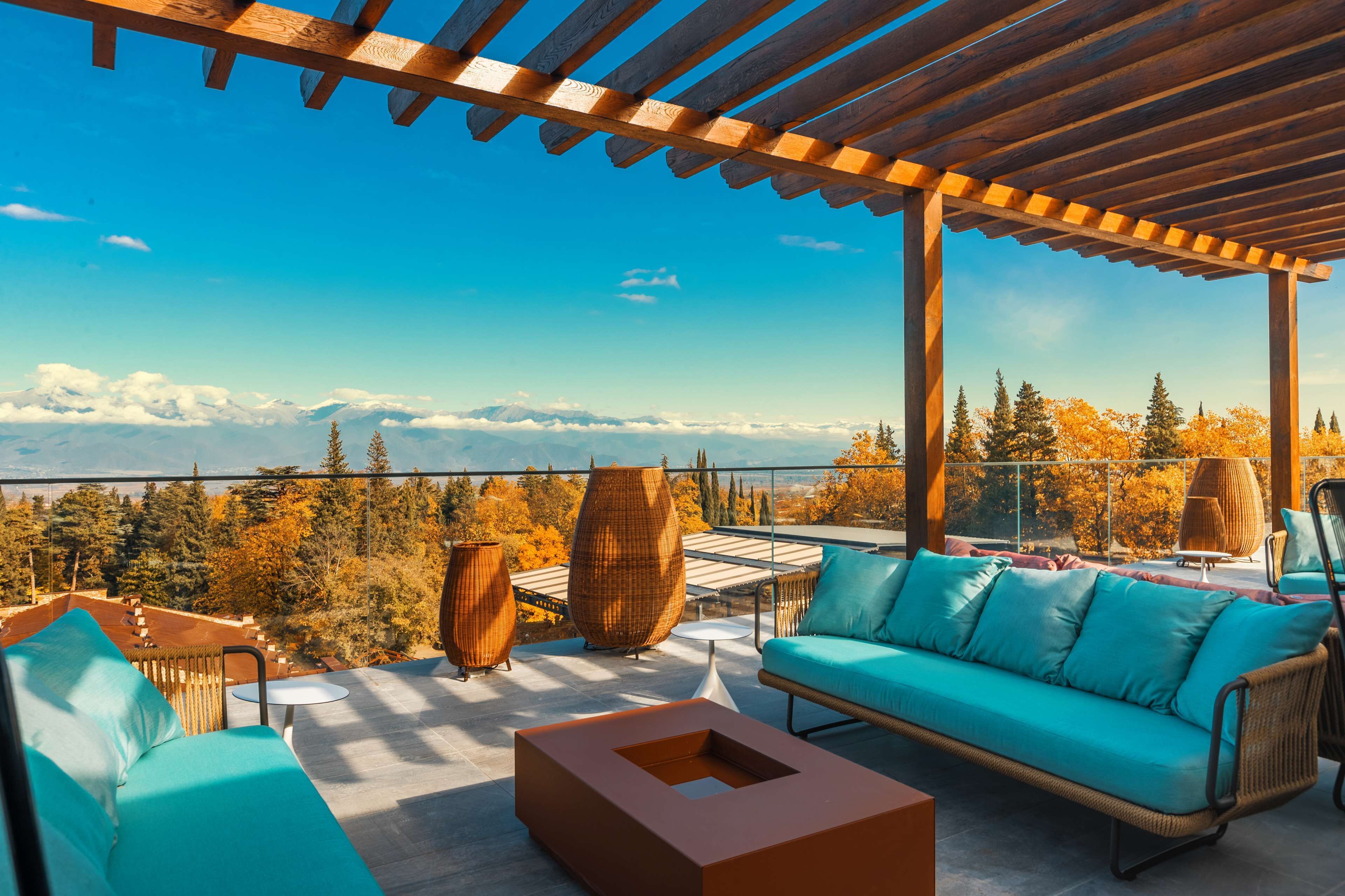 3 か所のバー / ラウンジ、屋上バー