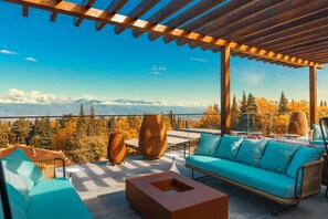 3 barer/lounger og takterrassebar