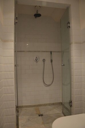 Apartment, 1 Bedroom | Bathroom - Saint Pauls Suite 3 (Antwerp)