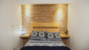 City House, Multiple Beds, Non Smoking, City View | Desk, blackout curtains, iron/ironing board, free WiFi - Tu Casa Tepetapa (Guanajuato)