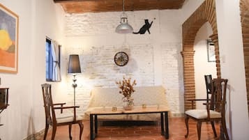 Maison Ville, plusieurs lits, non-fumeur, vue ville | Coin séjour