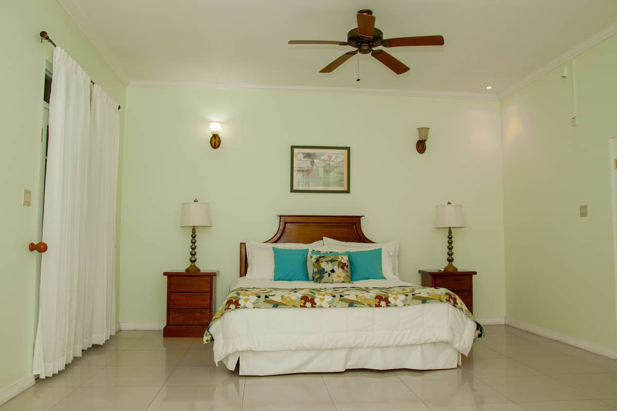 Townhome, 1 King Bed, Non Smoking