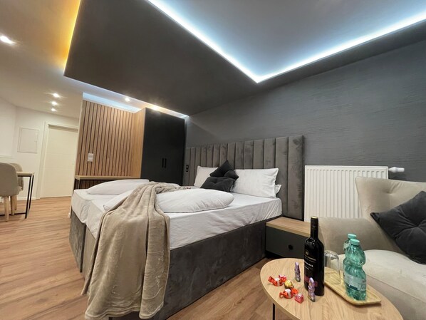 Chambre Confort double, 1 chambre, non-fumeur, côté cour intérieure