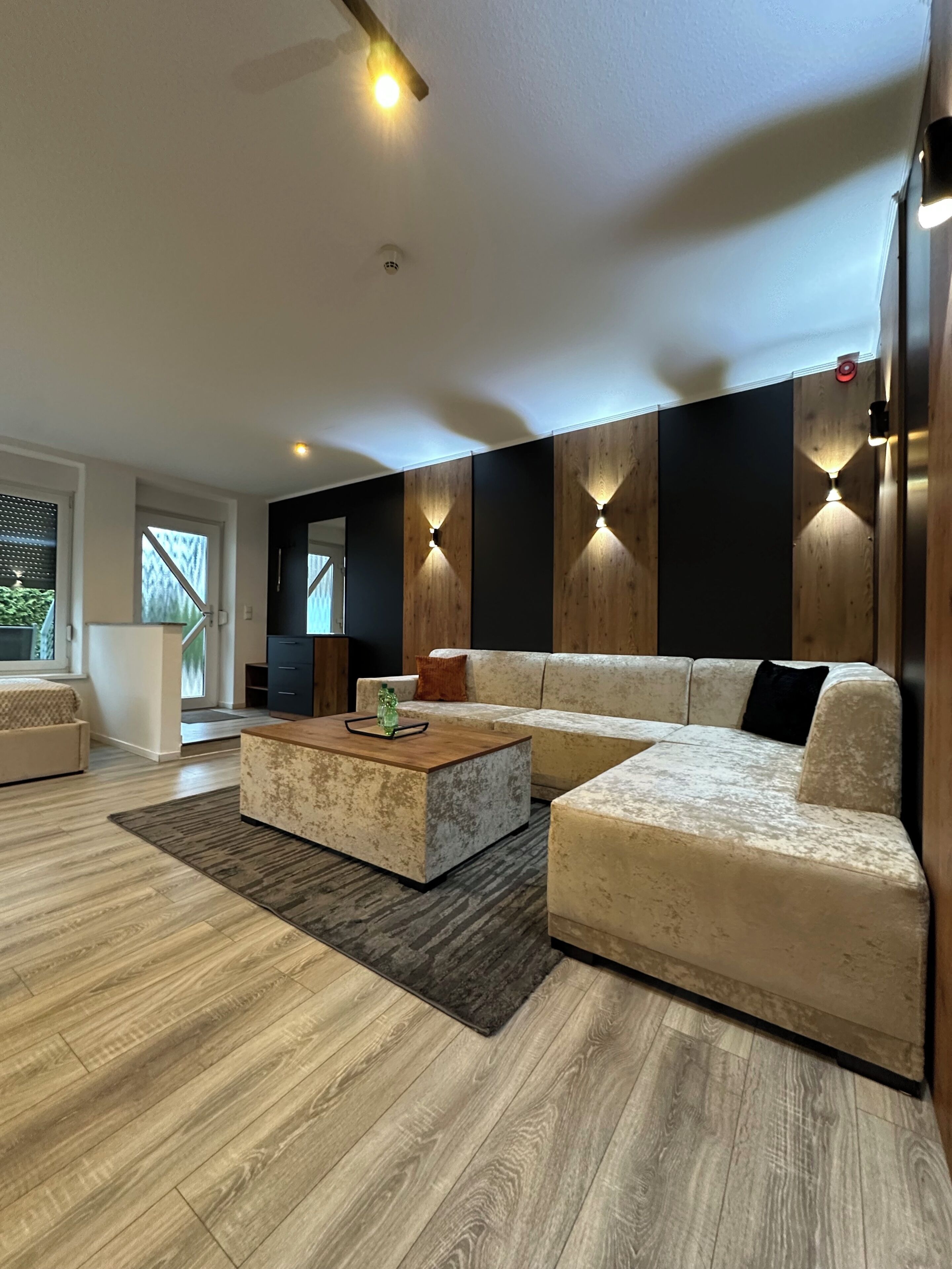 Leilighet – comfort, bakgårdsutsikt | Oppholdsområde