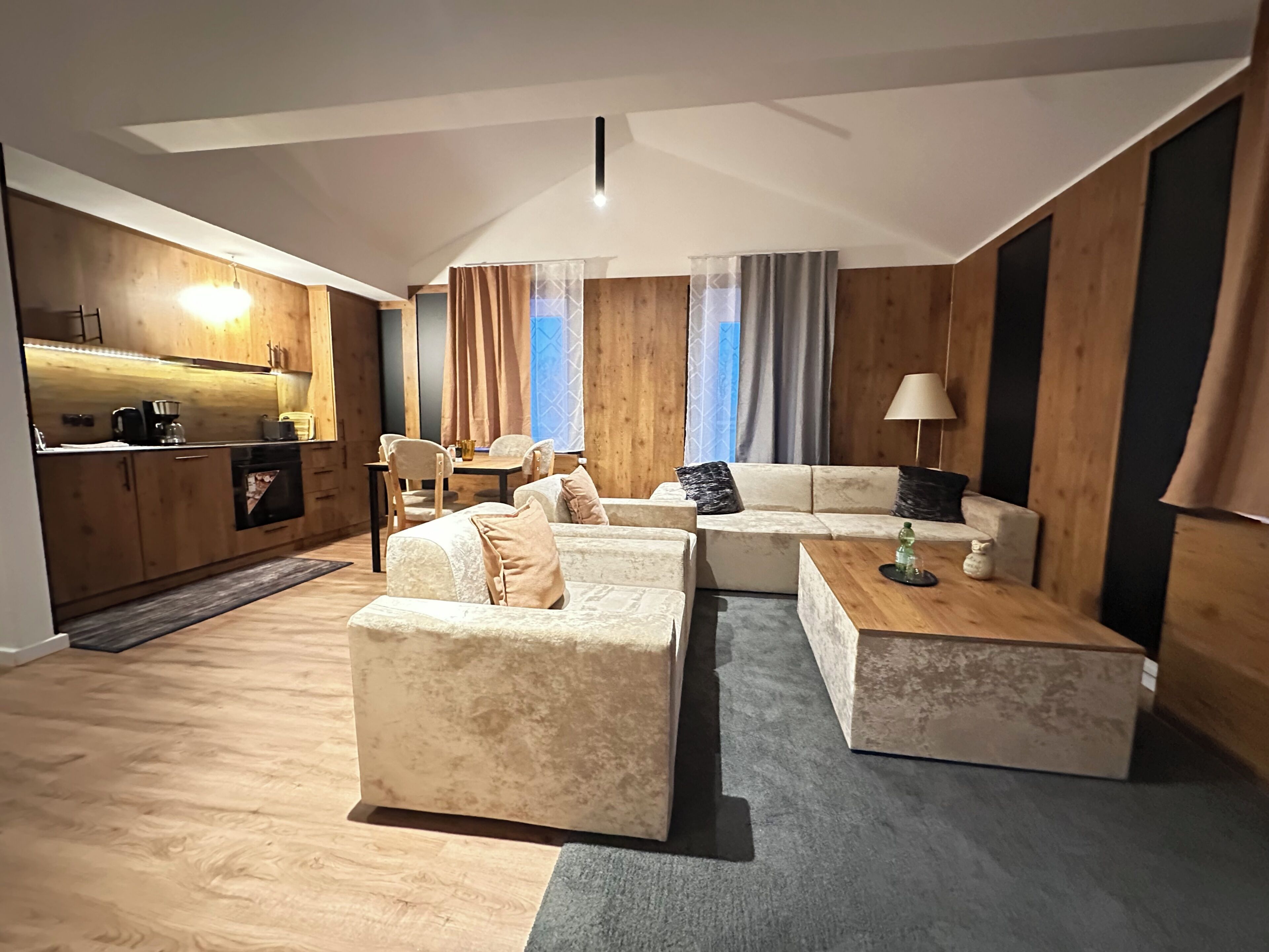 Comfort-Doppelzimmer, 1 Schlafzimmer, Nichtraucher, zum Innenhof hin | Wohnbereich