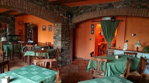Bar (en el alojamiento)