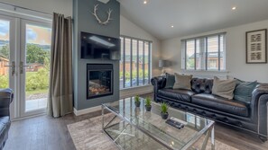 Sybilla, sleep 6, sauna, hot tub, pet friendly | Living area