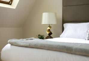 Apartment, 1 Bedroom | 1 bedroom, iron/ironing board, free WiFi, bed sheets