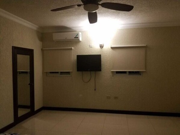 Apartment, 1 King Bed, Non Smoking