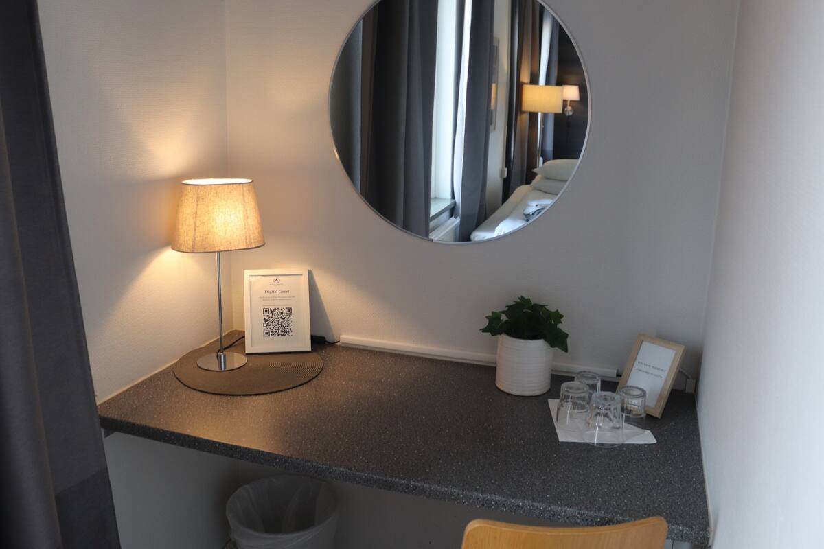 standard double room | 1 bedroom, individually decorated, individually furnished