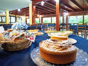 Desayuno buffet incluido todos los días