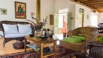 Vila, 1 cama King, para não fumantes | Área de estar | TV de tela plana